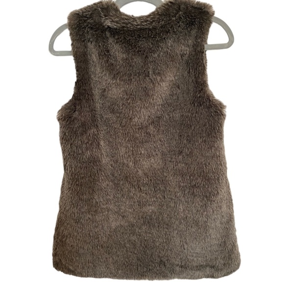 Aritzia Talula Park Slope Faux Fur Vest Size XS Brown - Picture 6 of 13